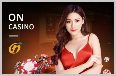 Bàn chơi Poker với chip và quân bài